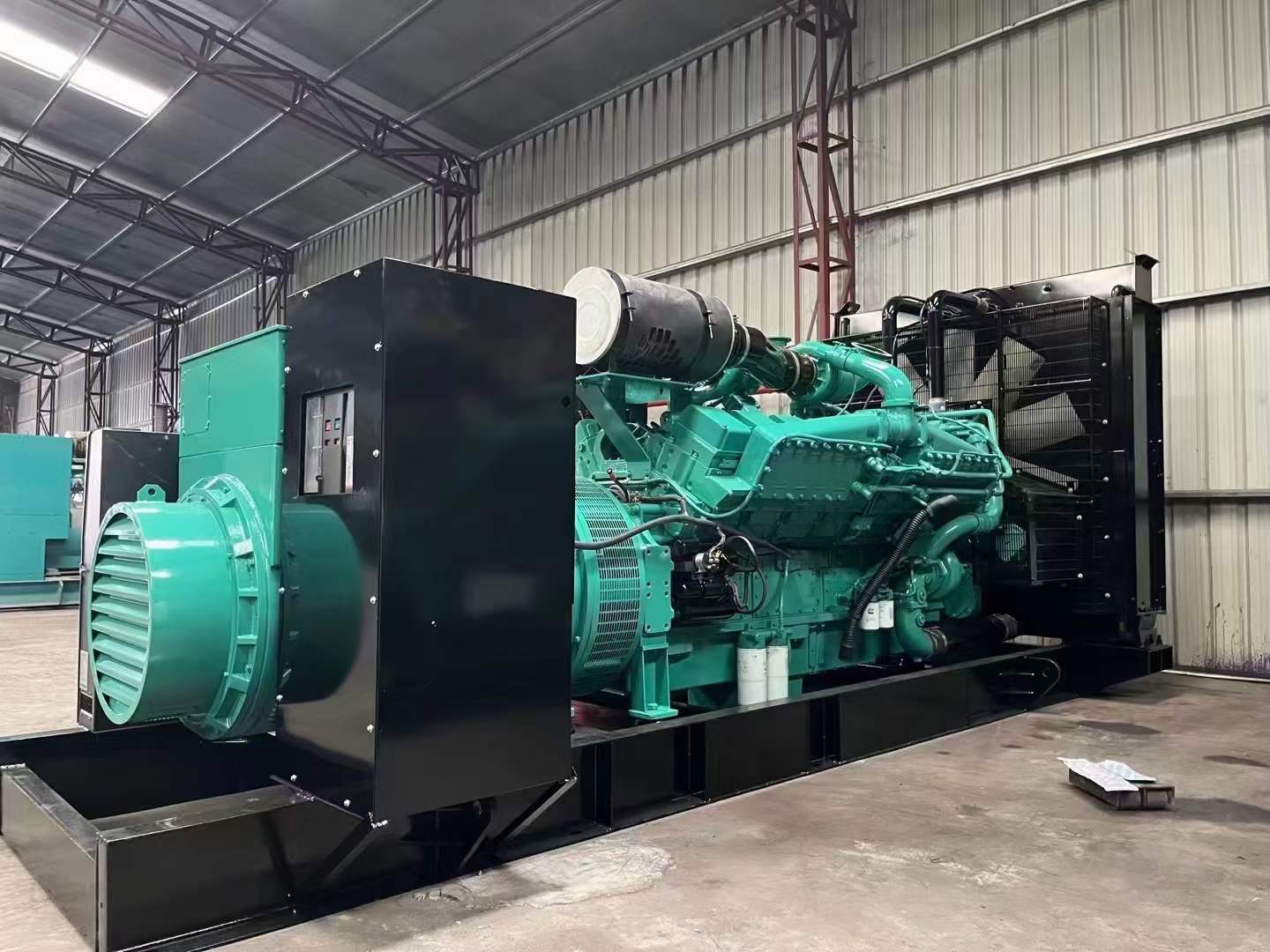 苍南如何降低 800kW 柴油发电机输出电流的波动？