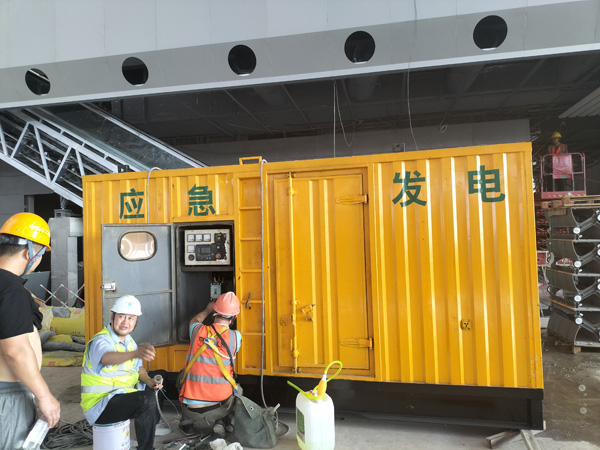 苍南怎样判断空气滤清器是否需要更换？