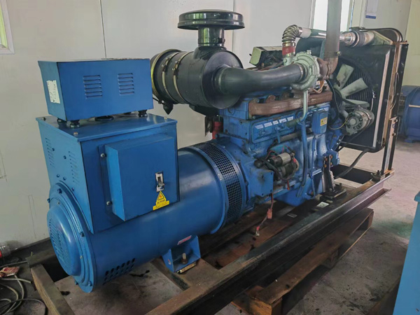 苍南100kW柴油发电机组使用多级机油有哪些优缺点？